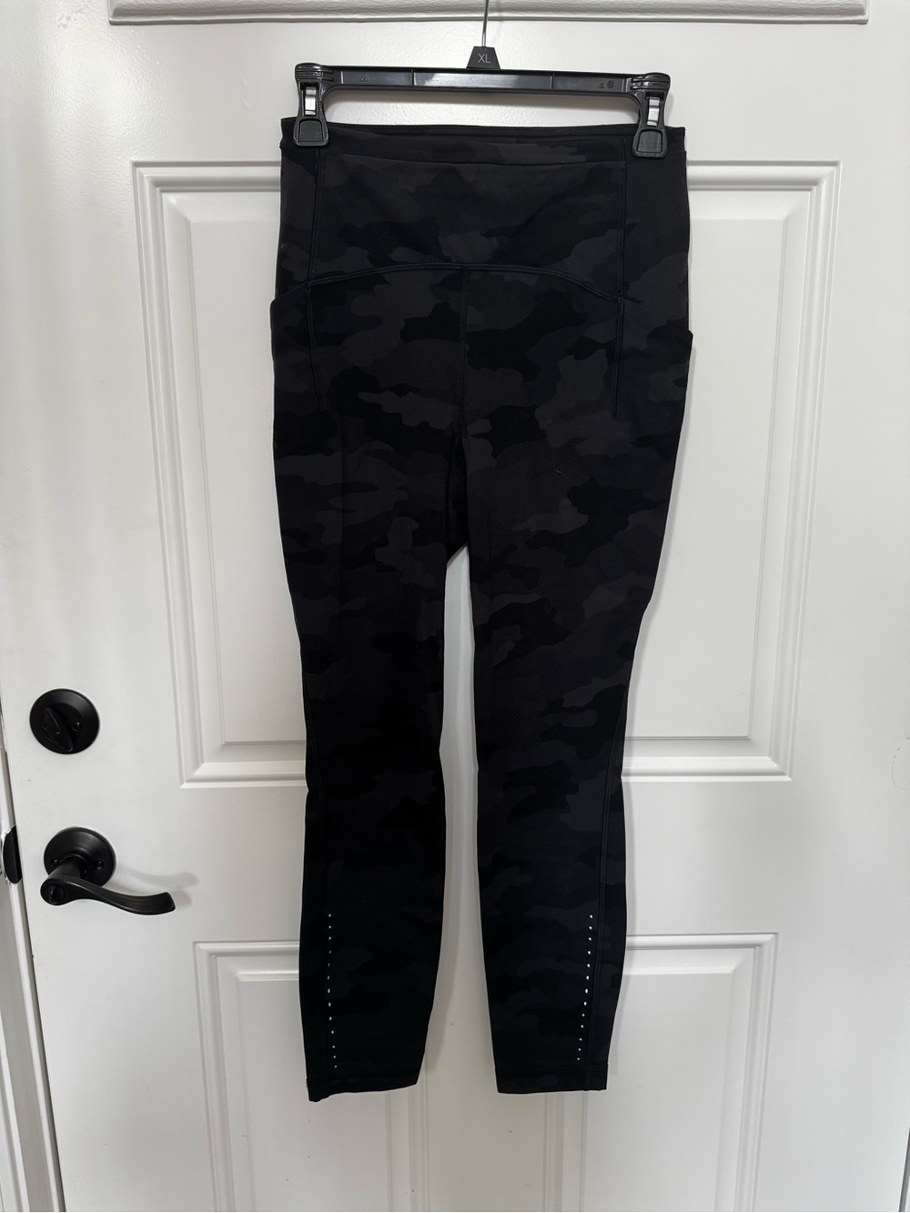 Women’s size 4 lulu gray & black Camo leggings